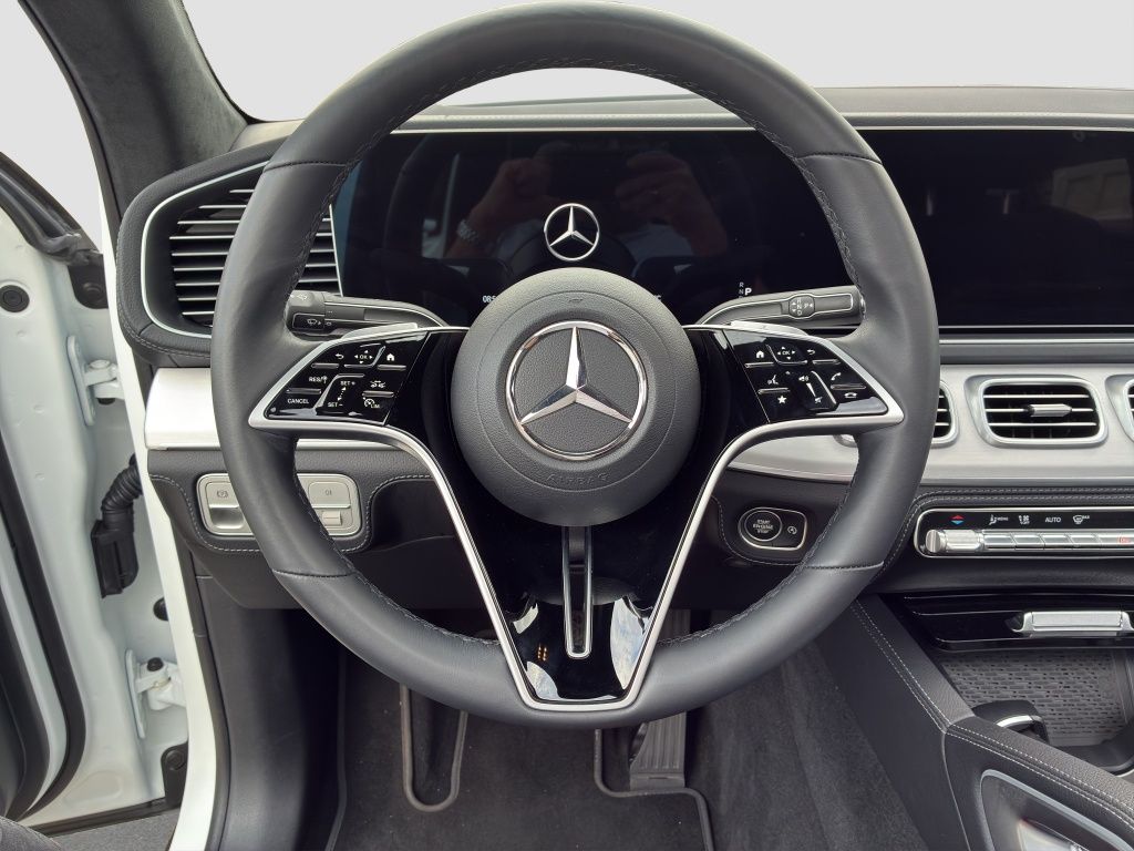 Mercedes-Benz GLE 450 2025 г. Белый, пробег 31568 км