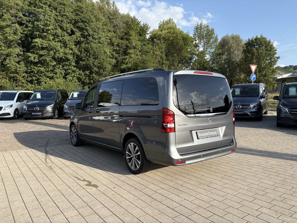 Mercedes-Benz V 250 2022 г. Серый, пробег 40914 км