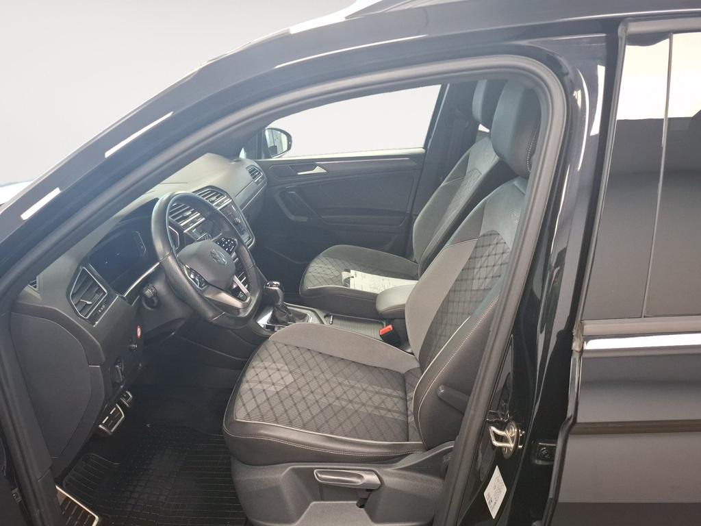 Volkswagen TIGUAN ALLSPACE 2022 г. Чёрный, пробег 38252 км