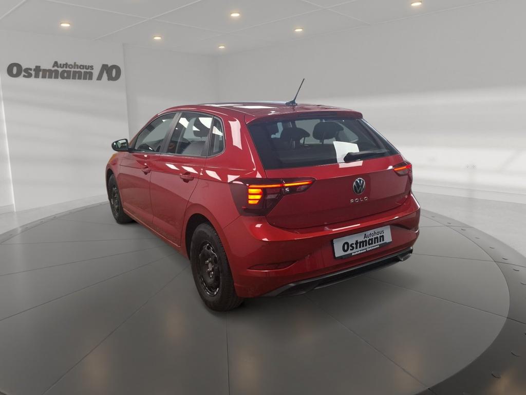 Volkswagen Polo 2022 г. Красный, пробег 25543 км