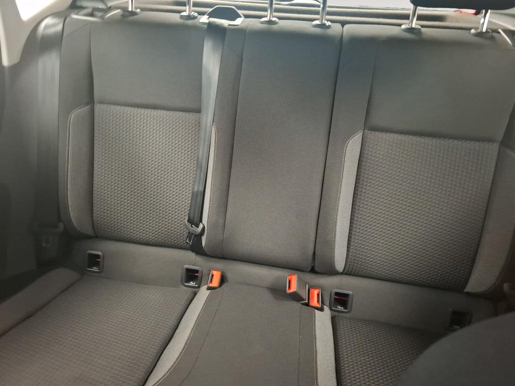 Volkswagen Polo 2022 г. Красный, пробег 25543 км