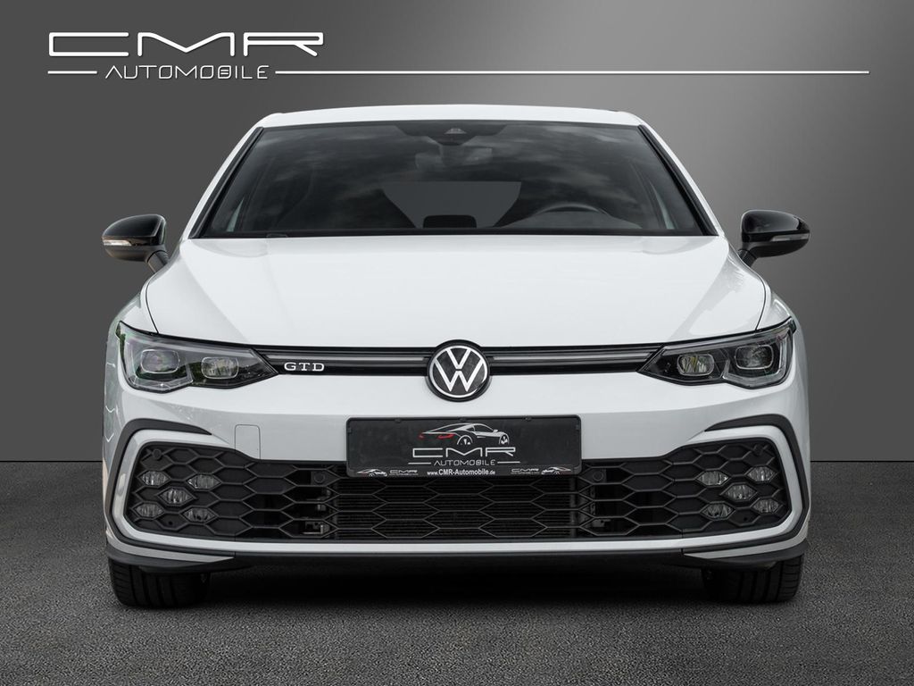 Volkswagen Golf 2024 г. Белый, пробег 50000 км
