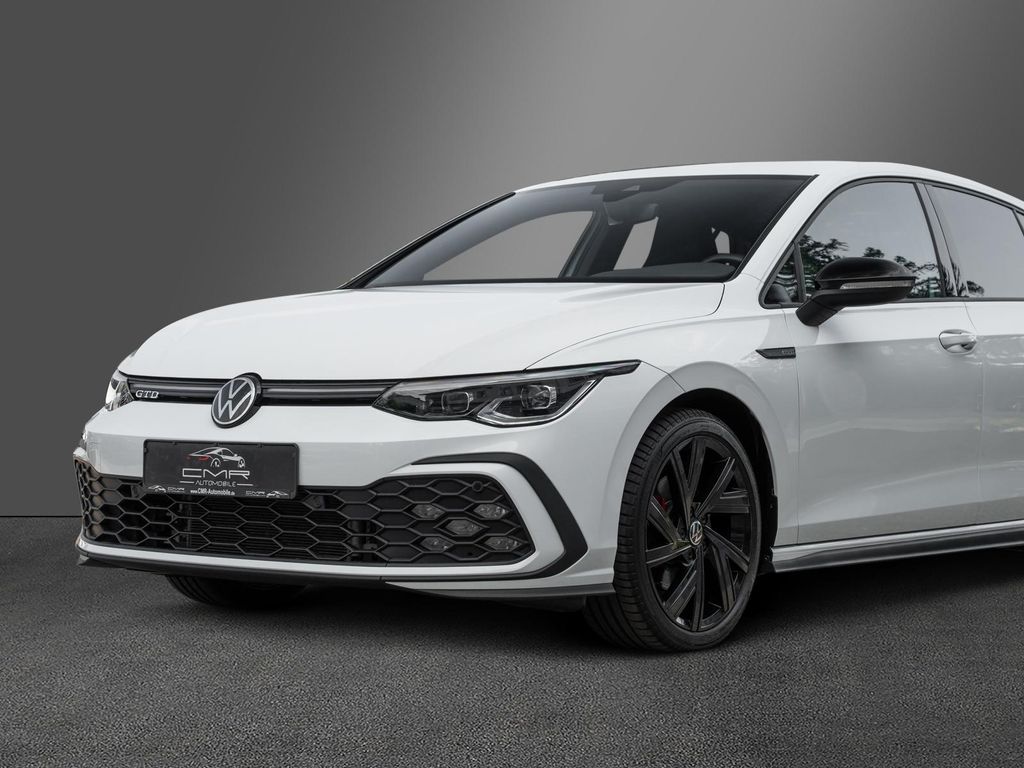 Volkswagen Golf 2024 г. Белый, пробег 50000 км