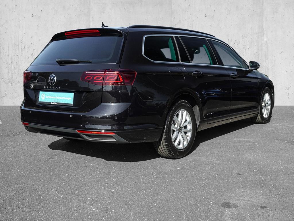 Volkswagen PASSAT VARIANT 2023 г. Чёрный, пробег 19432 км