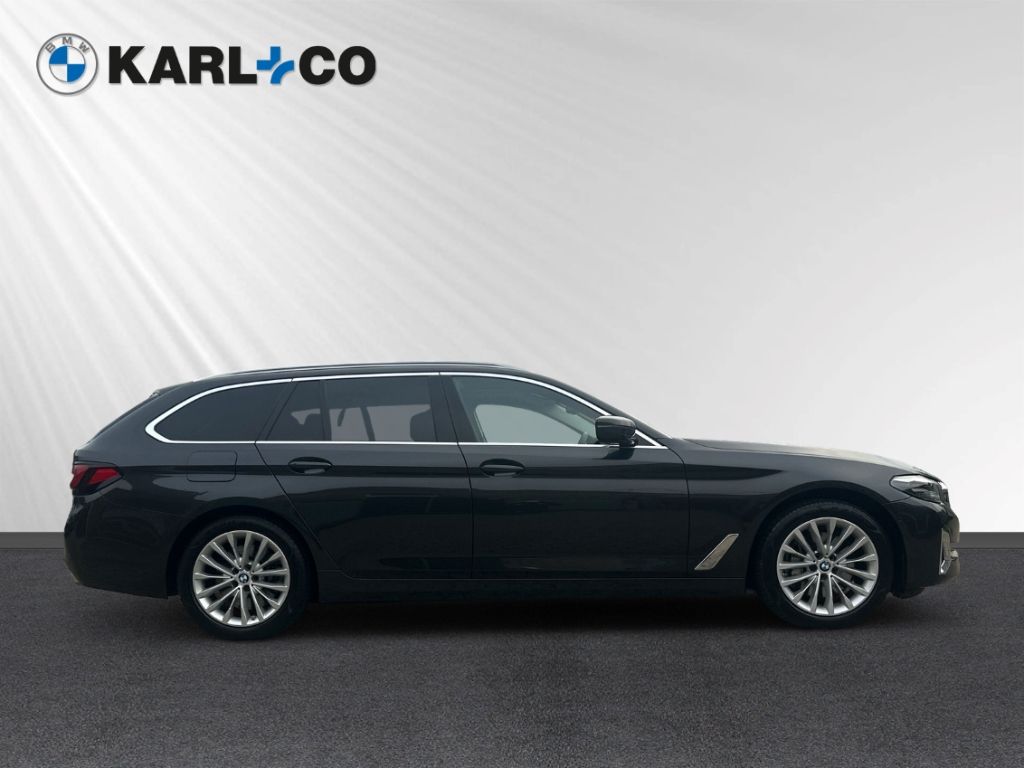 BMW 540 2022 г. Серый, пробег 50347 км