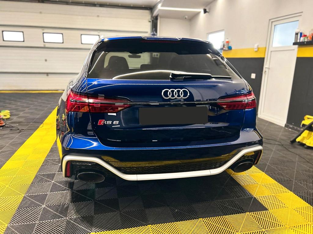 Audi RS6 2022 г. Синий, пробег 55000 км