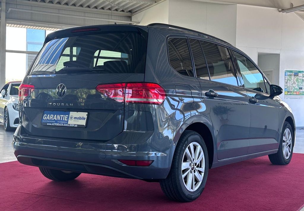Volkswagen Touran 2024 г. Серый, пробег 59200 км