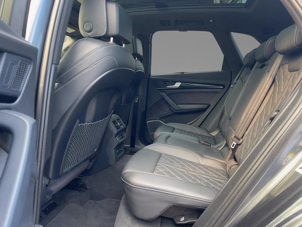 Audi Q5 2023 г. Серый, пробег 37360 км