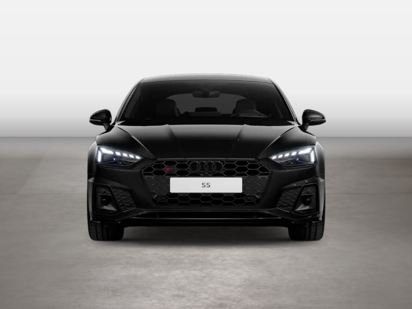 Audi S5 2023 г. Чёрный, пробег 57700 км