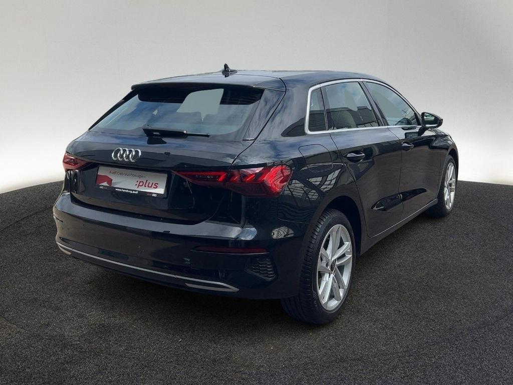 Audi A3 2023 г. Чёрный, пробег 34395 км
