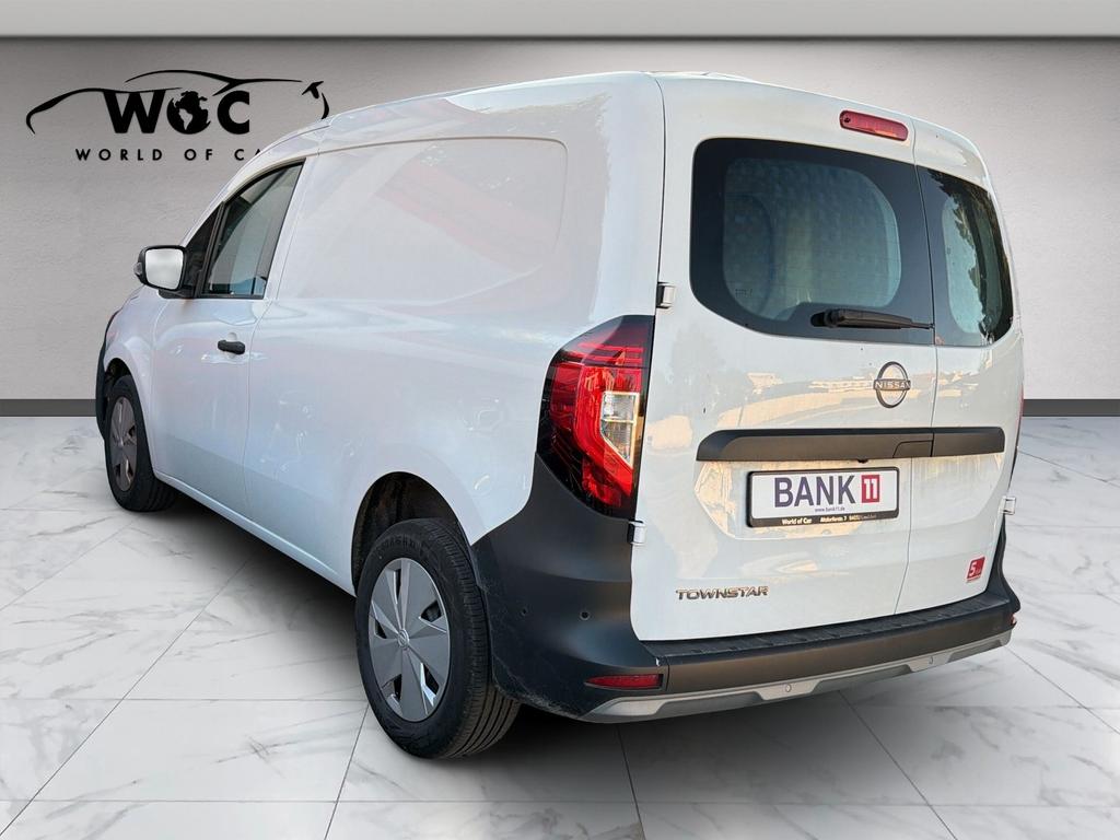 Nissan TOWNSTAR 2022 г. Белый, пробег 59800 км