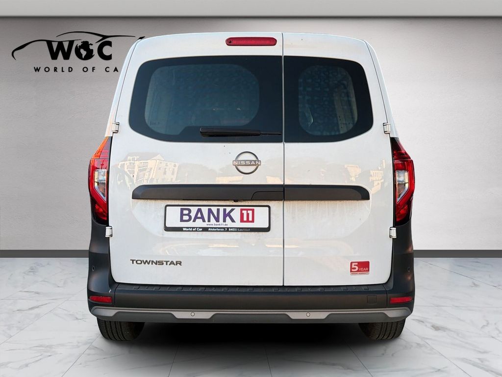 Nissan TOWNSTAR 2022 г. Белый, пробег 59800 км