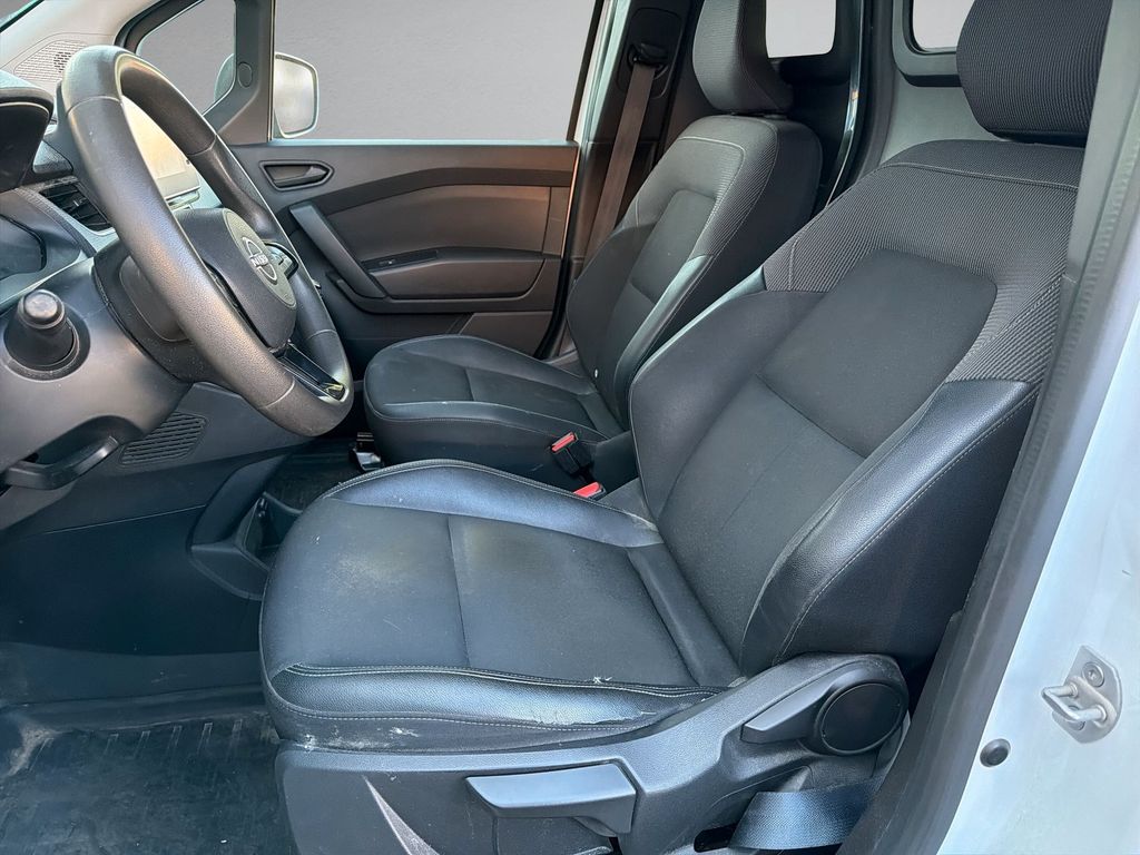 Nissan TOWNSTAR 2022 г. Белый, пробег 59800 км