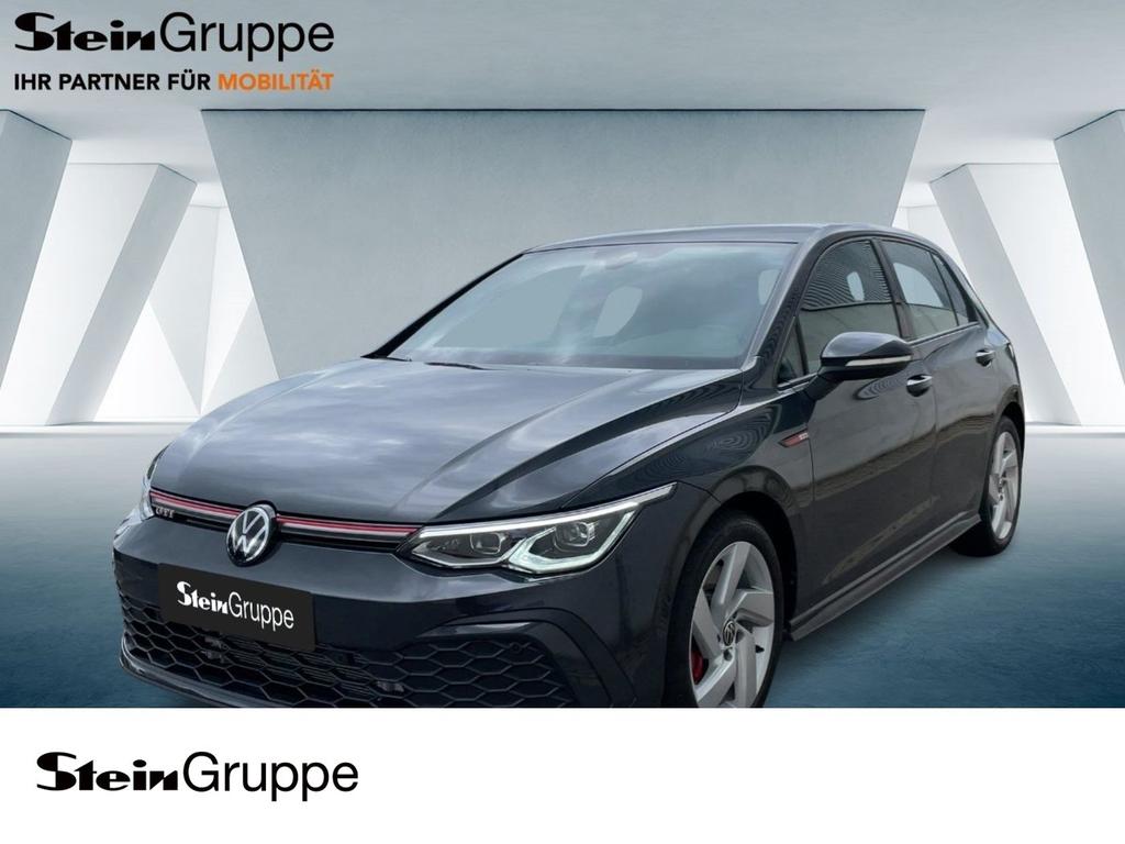 Volkswagen Golf 2023 г. Серый, пробег 14050 км