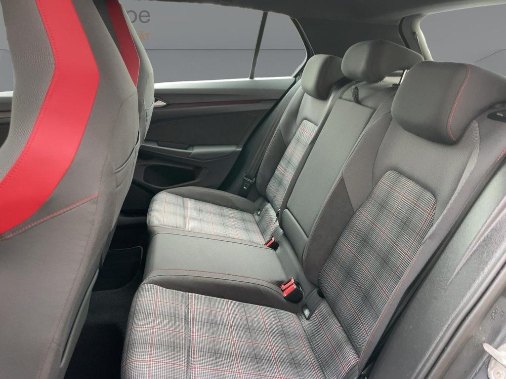 Volkswagen Golf 2023 г. Серый, пробег 14050 км