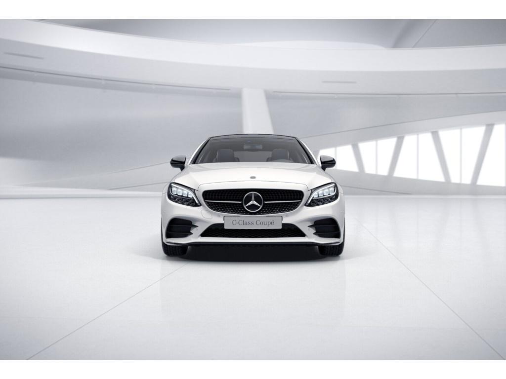 Mercedes-Benz C 180 2022 г. Белый, пробег 17716 км