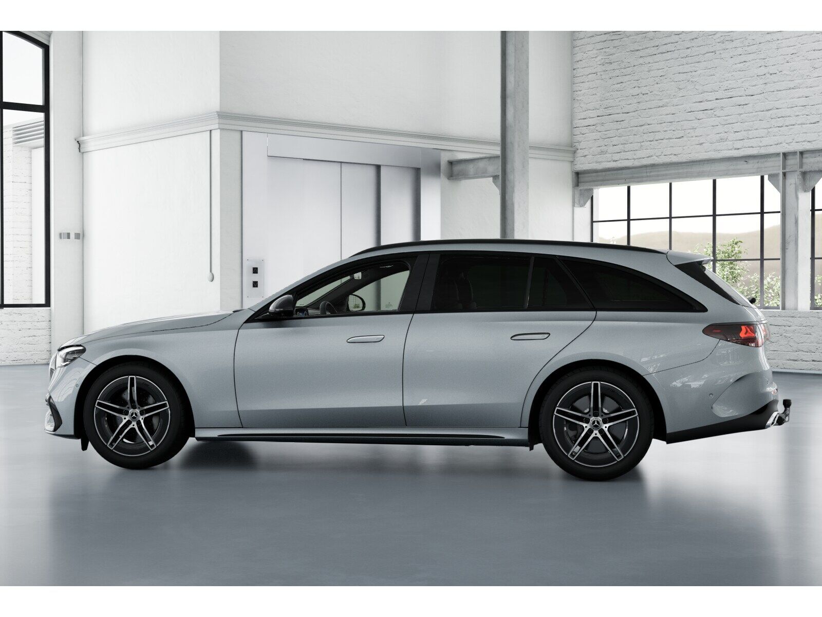 Mercedes-Benz E 450 2025 г. Серебристый, пробег 25000 км
