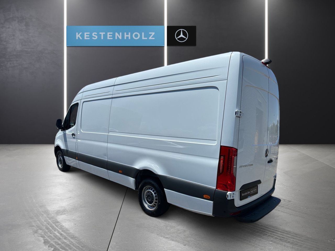 Mercedes-Benz SPRINTER 2025 г. Белый, пробег 43699 км