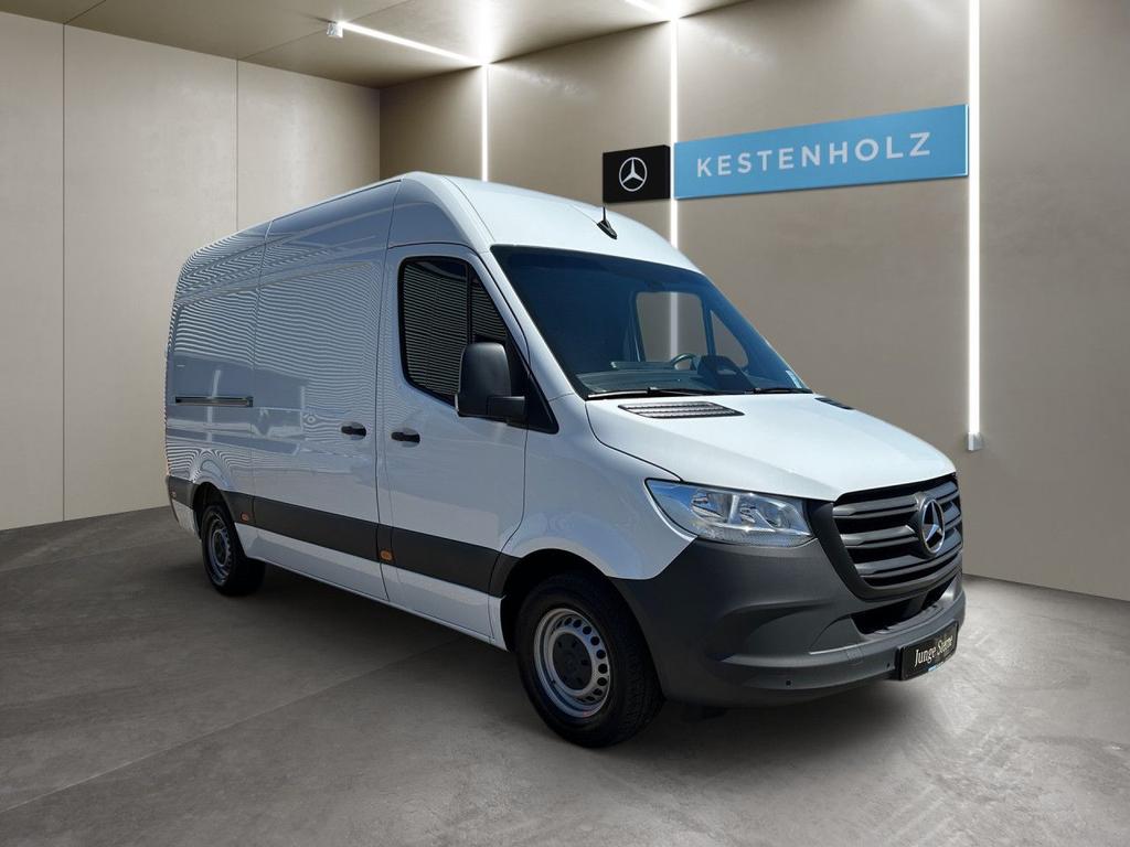 Mercedes-Benz SPRINTER 2025 г. Белый, пробег 40300 км