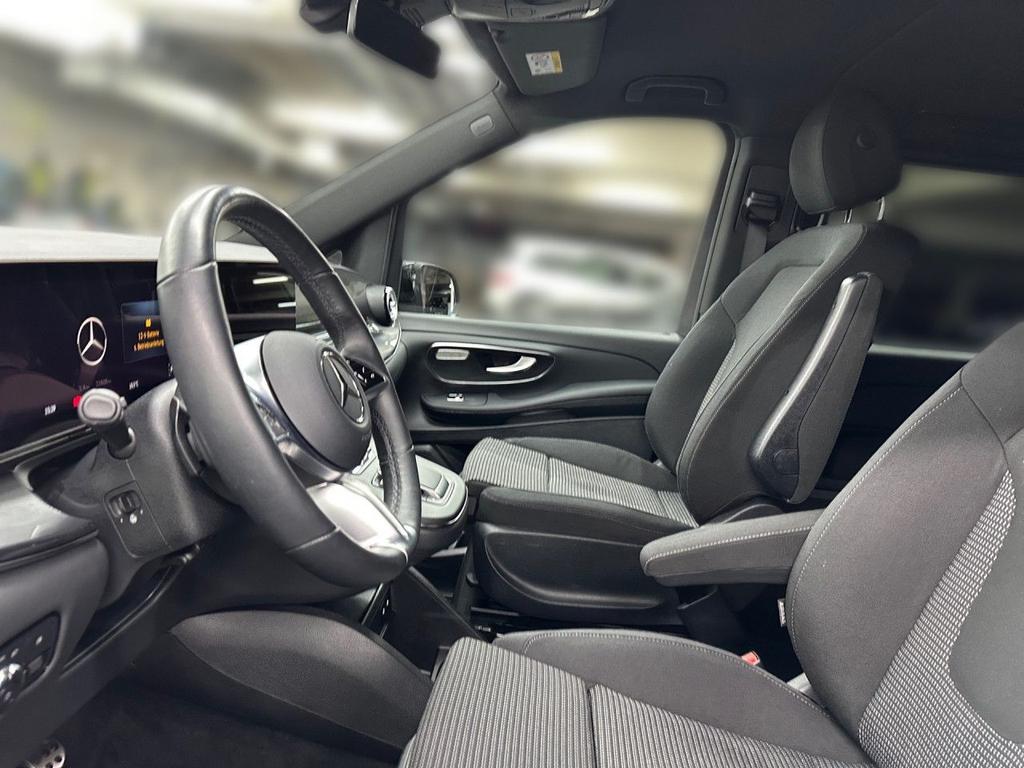 Mercedes-Benz V 300 2024 г. Чёрный, пробег 31700 км