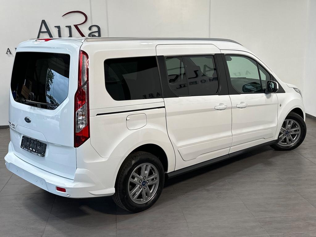 Ford GRAND TOURNEO 2022 г. Белый, пробег 59750 км