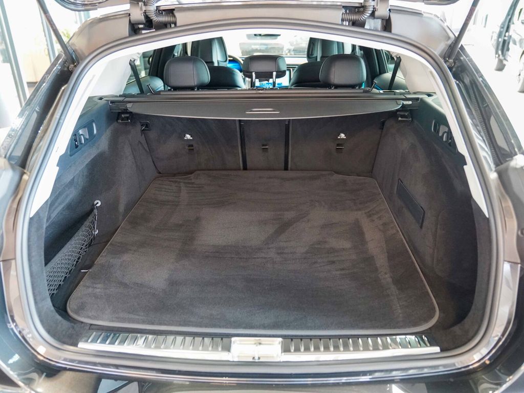 Mercedes-Benz E 220 2024 г. Серый, пробег 30783 км