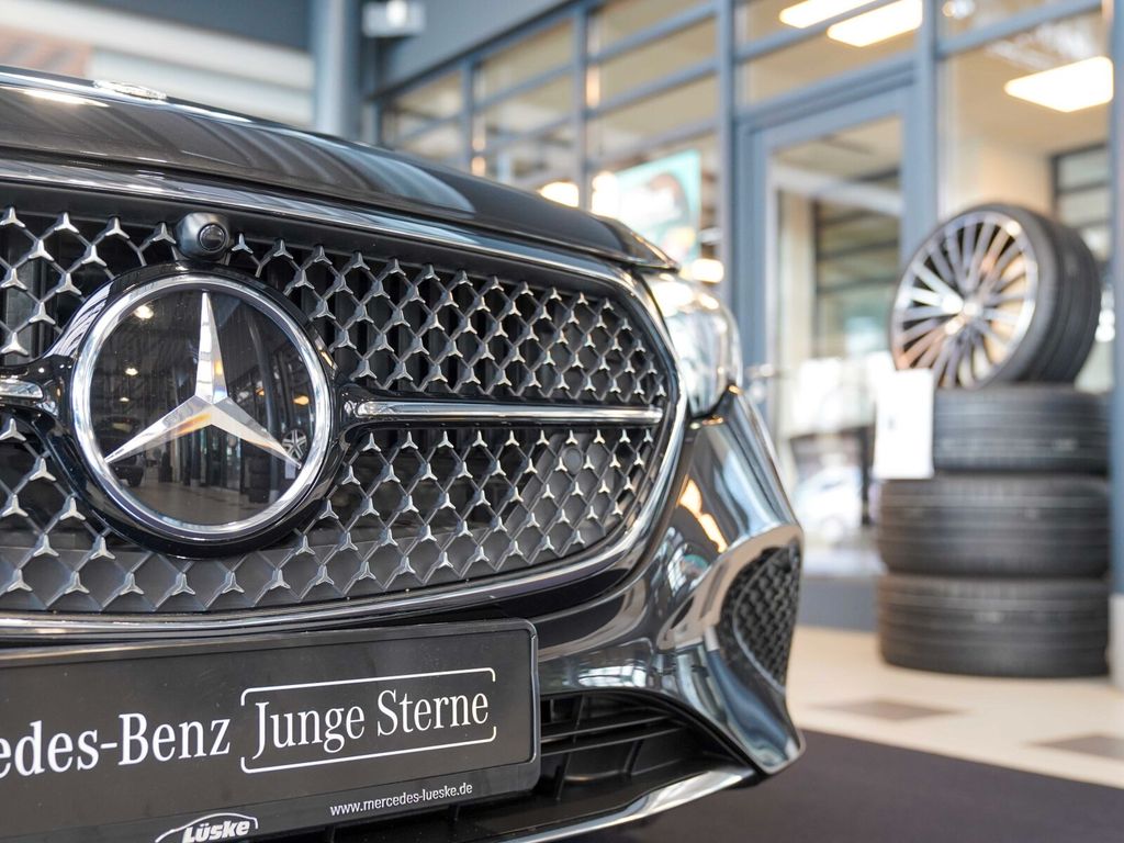 Mercedes-Benz E 220 2024 г. Серый, пробег 30783 км