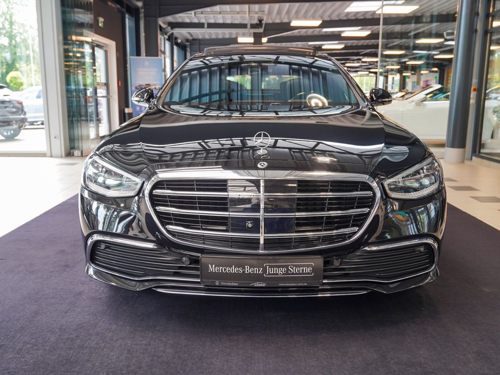 Mercedes-Benz S 350 2023 г. Чёрный, пробег 31390 км