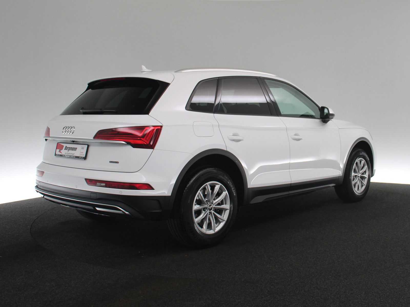 Audi Q5 2024 г. Белый, пробег 47231 км