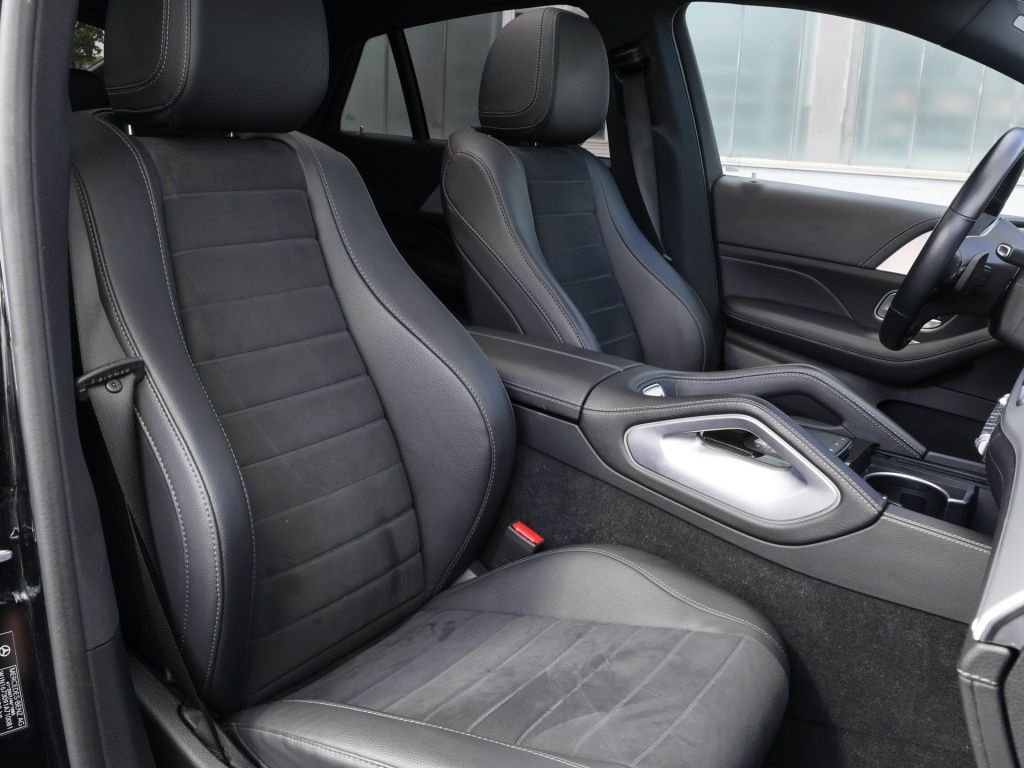 Mercedes-Benz GLE 300 2022 г. Чёрный, пробег 49997 км