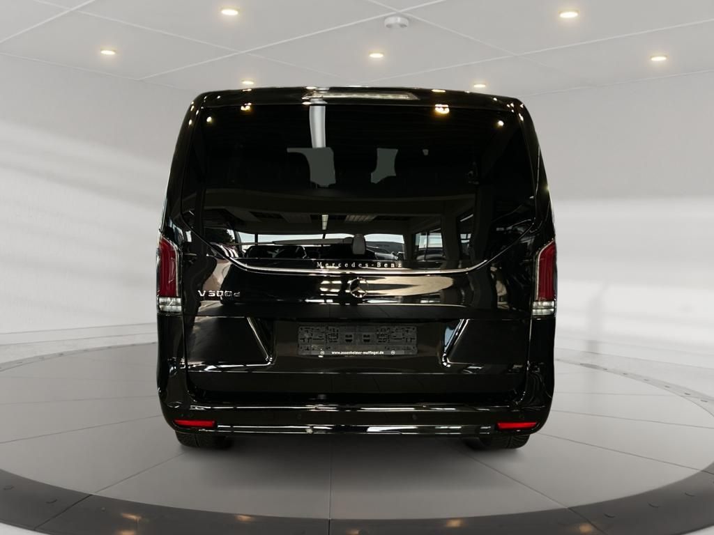 Mercedes-Benz V 300 2025 г. Чёрный, пробег 22169 км