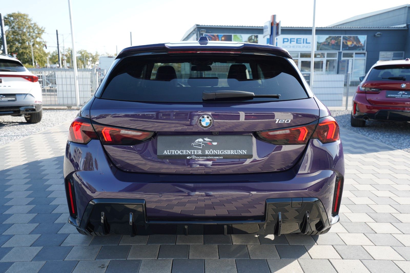 BMW 120 2025 г. Фиолетовый, пробег 32000 км