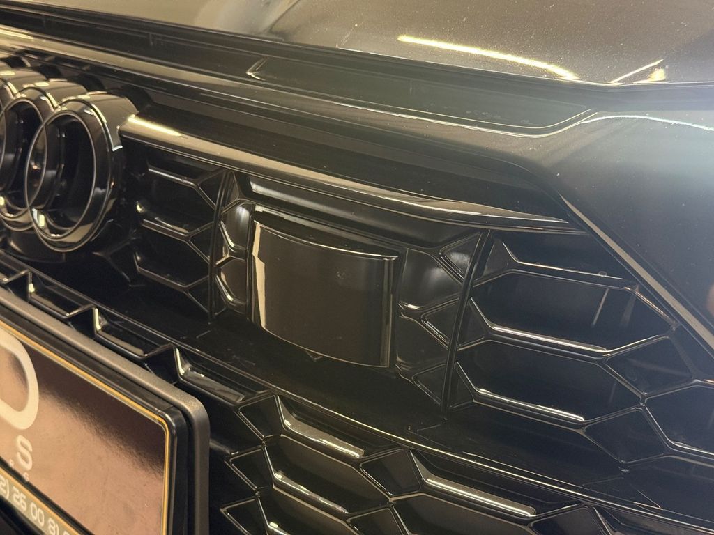 Audi RS6 2023 г. Чёрный, пробег 56300 км
