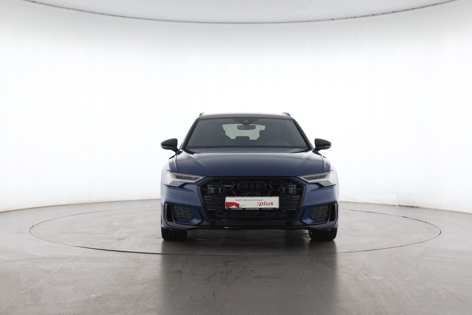Audi A6 2025 г. Синий, пробег 9956 км