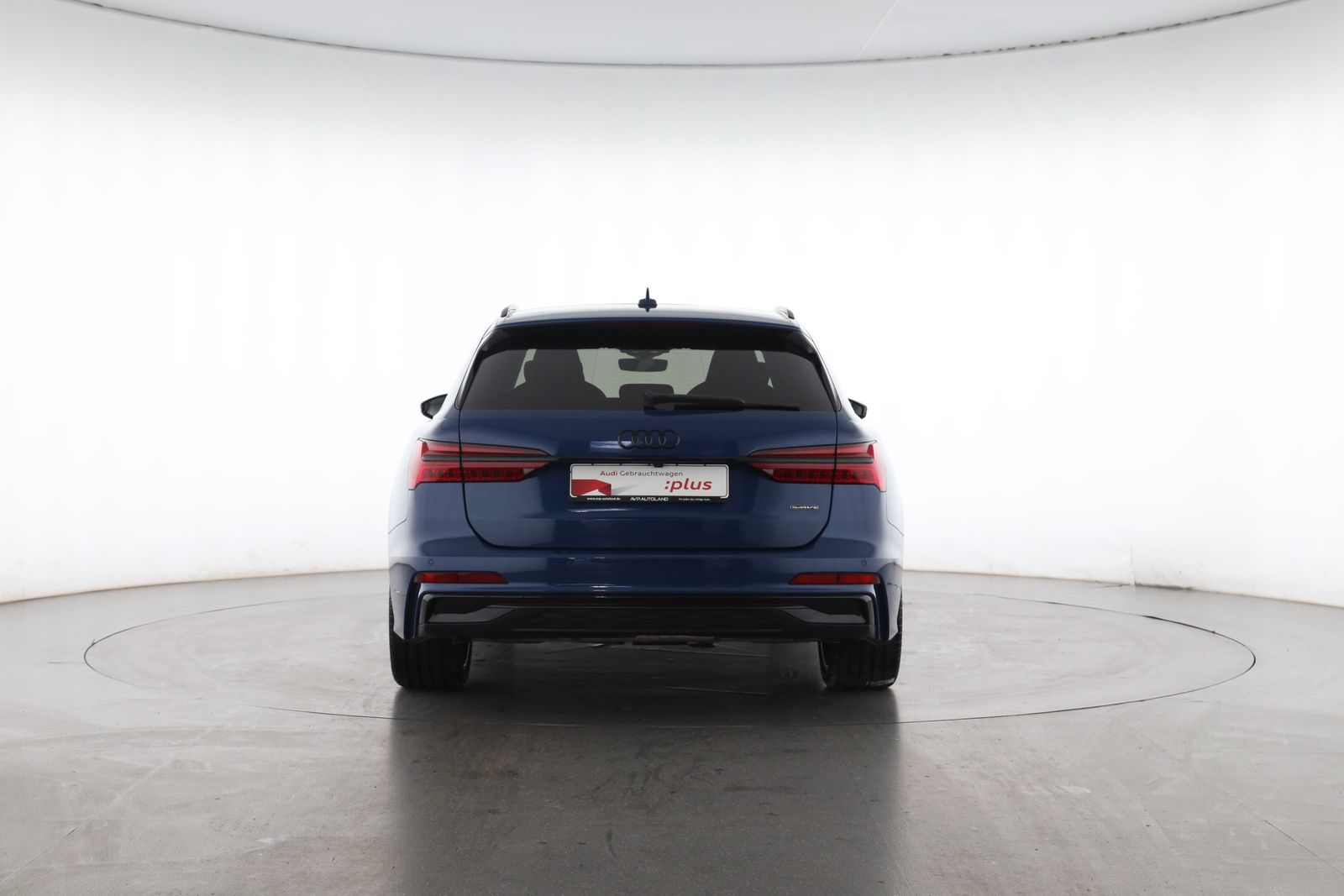 Audi A6 2025 г. Синий, пробег 9956 км