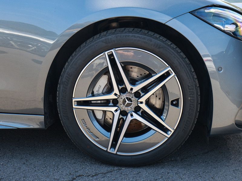Mercedes-Benz C 200 2025 г. Серый, пробег 26518 км