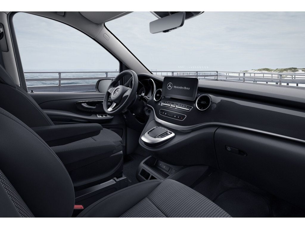 Mercedes-Benz V 220 2022 г. Серый, пробег 50707 км