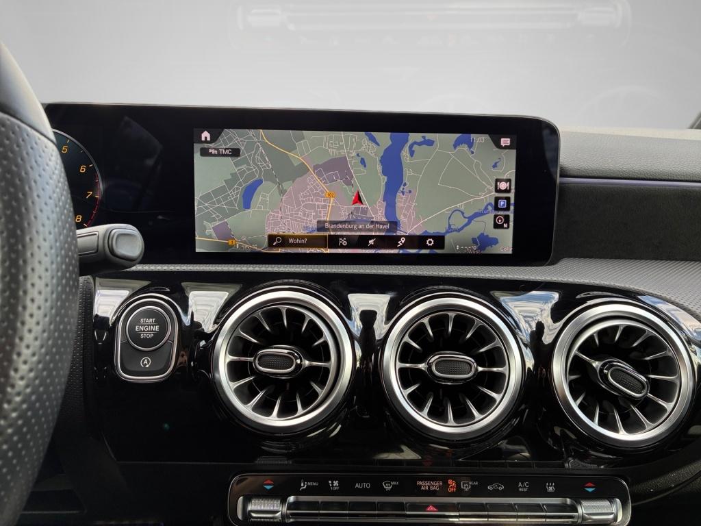 Mercedes-Benz A 250 2022 г. Белый, пробег 38234 км