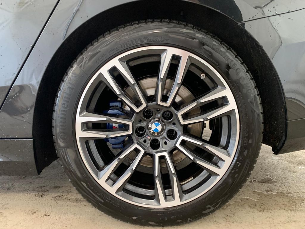 BMW 540 2025 г. Чёрный, пробег 36826 км