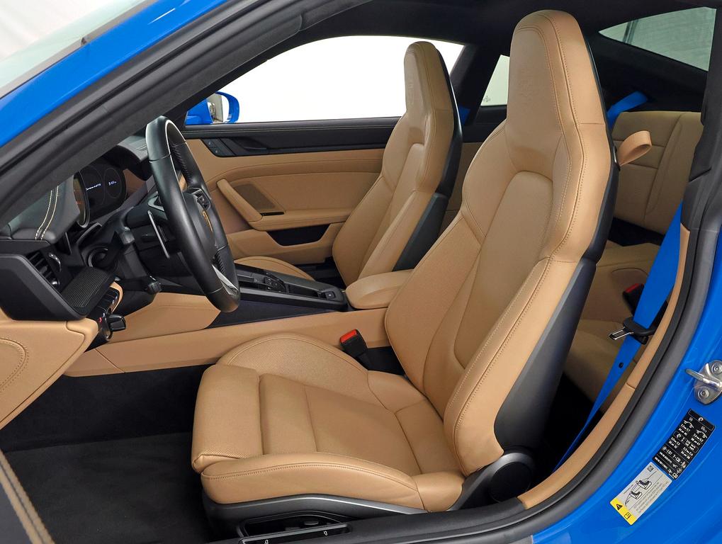 Porsche 911 2022 г. Синий, пробег 43500 км