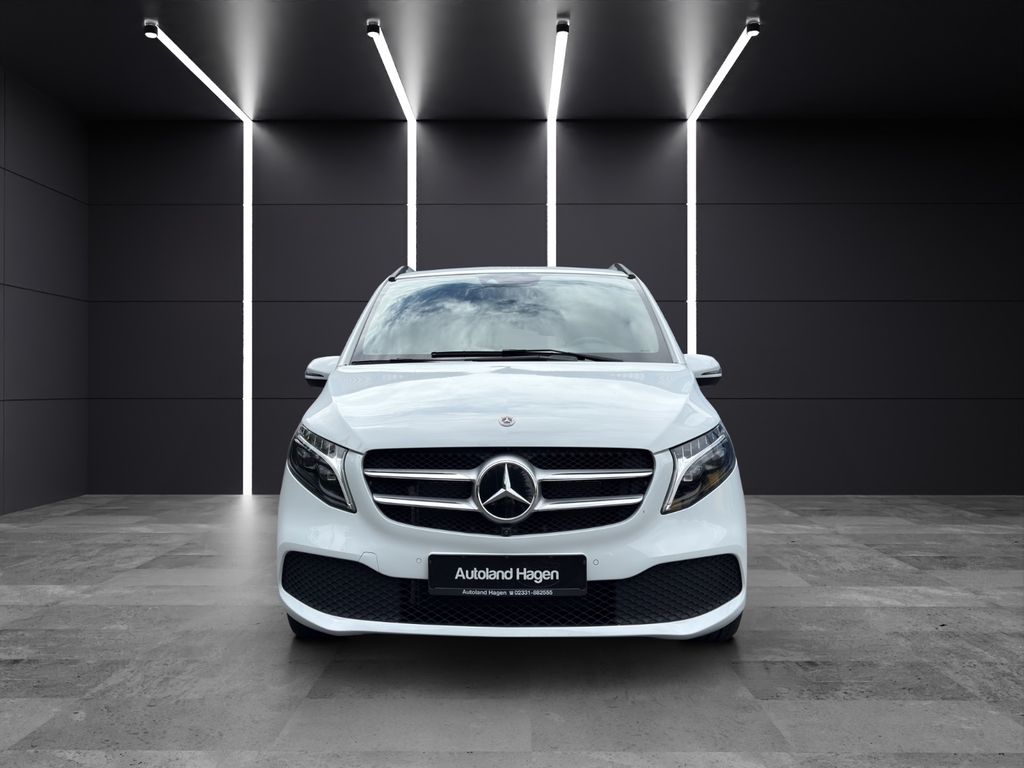Mercedes-Benz V 300 2023 г. Белый, пробег 29382 км
