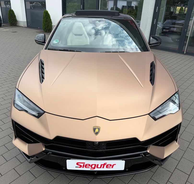 Lamborghini Urus 2023 г. Золотистый, пробег 19550 км