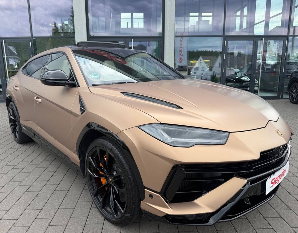Lamborghini Urus 2023 г. Золотистый, пробег 19550 км