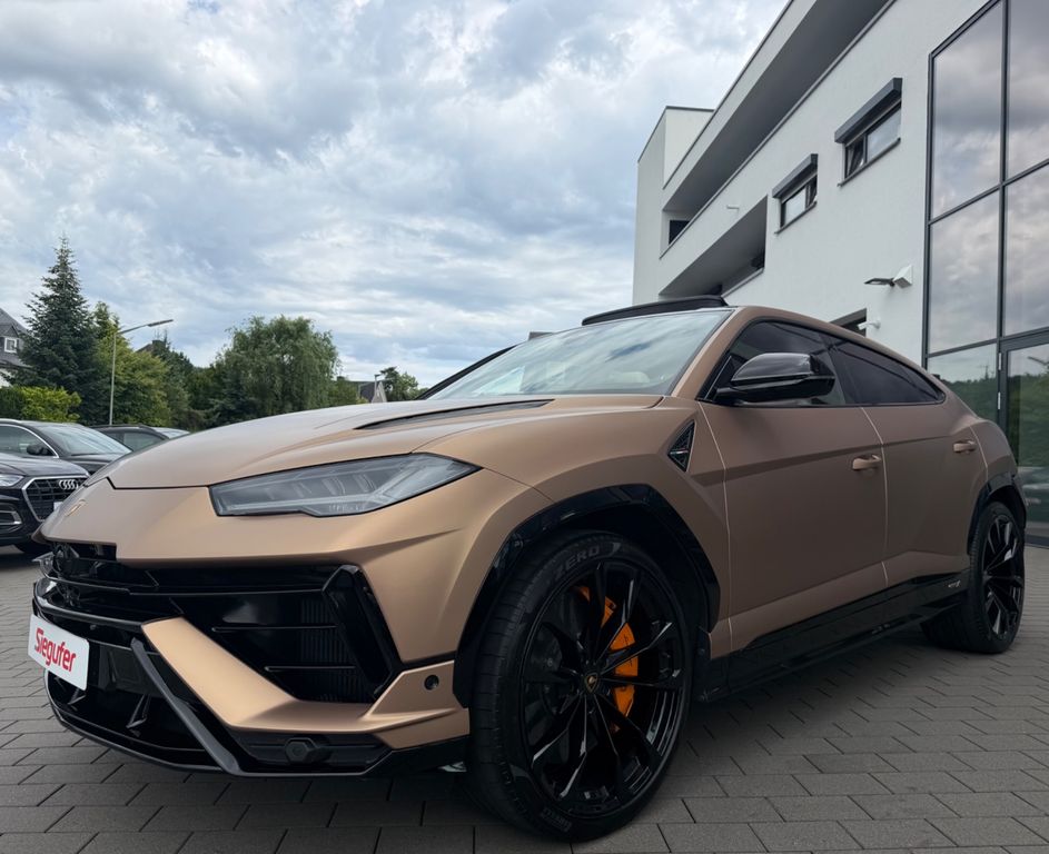 Lamborghini Urus 2023 г. Золотистый, пробег 19550 км