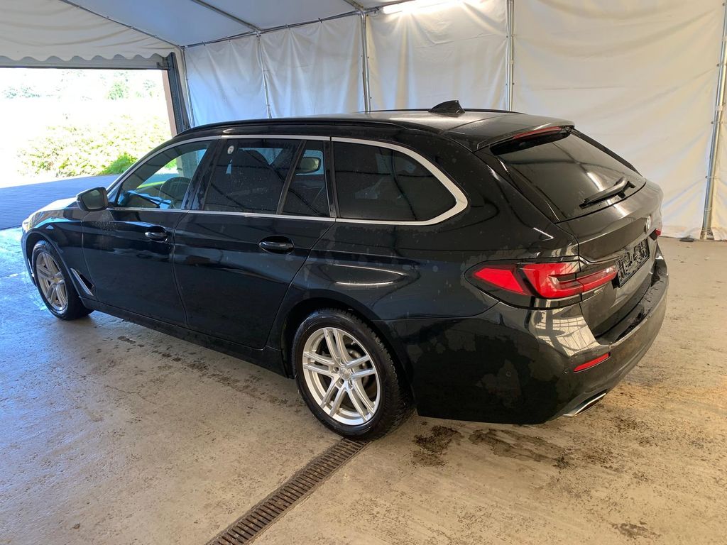 BMW 530 2022 г. Чёрный, пробег 48604 км