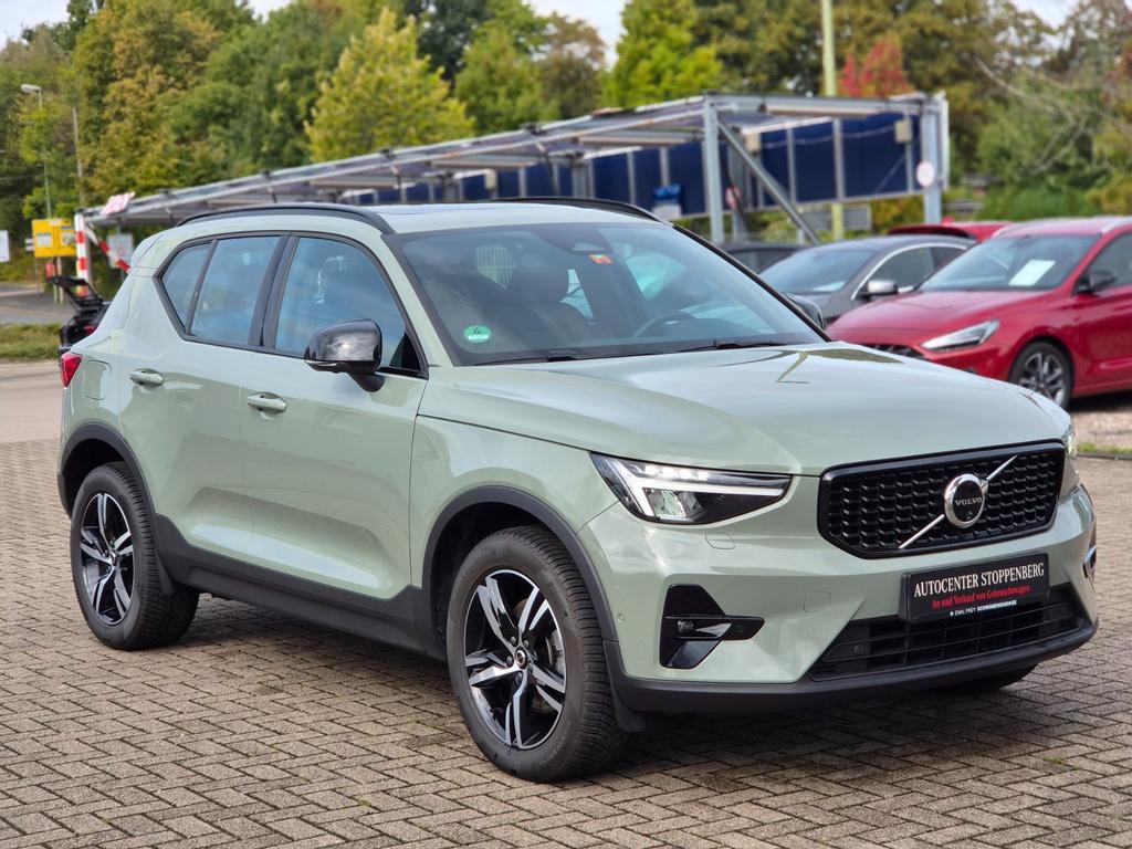 Volvo XC40 2023 г. Зелёный, пробег 56700 км