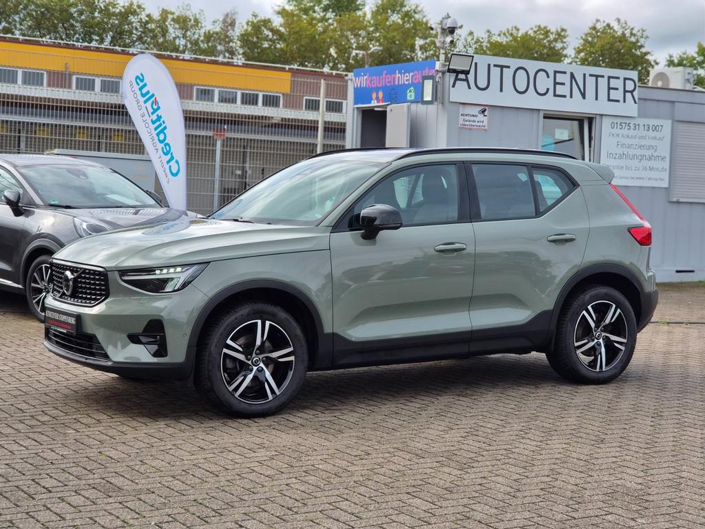 Volvo XC40 2023 г. Зелёный, пробег 56700 км
