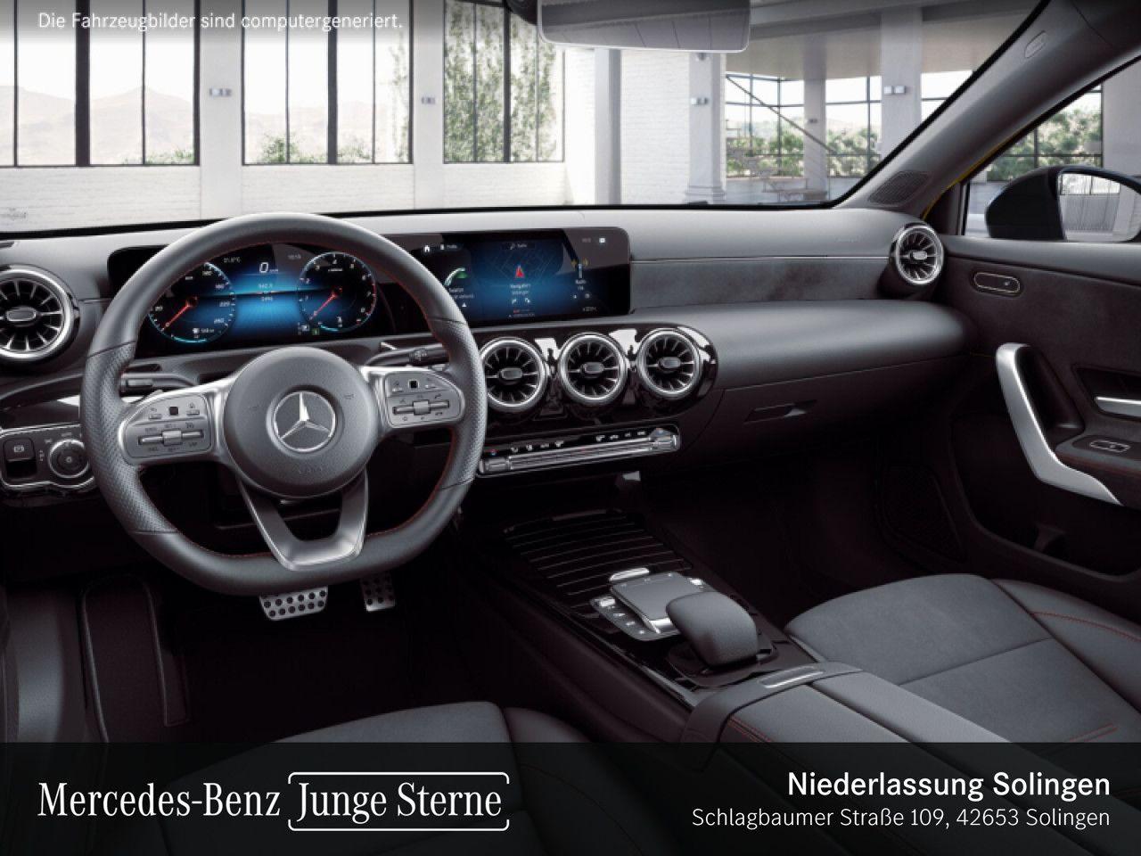 Mercedes-Benz A 200 2022 г. Жёлтый, пробег 47778 км
