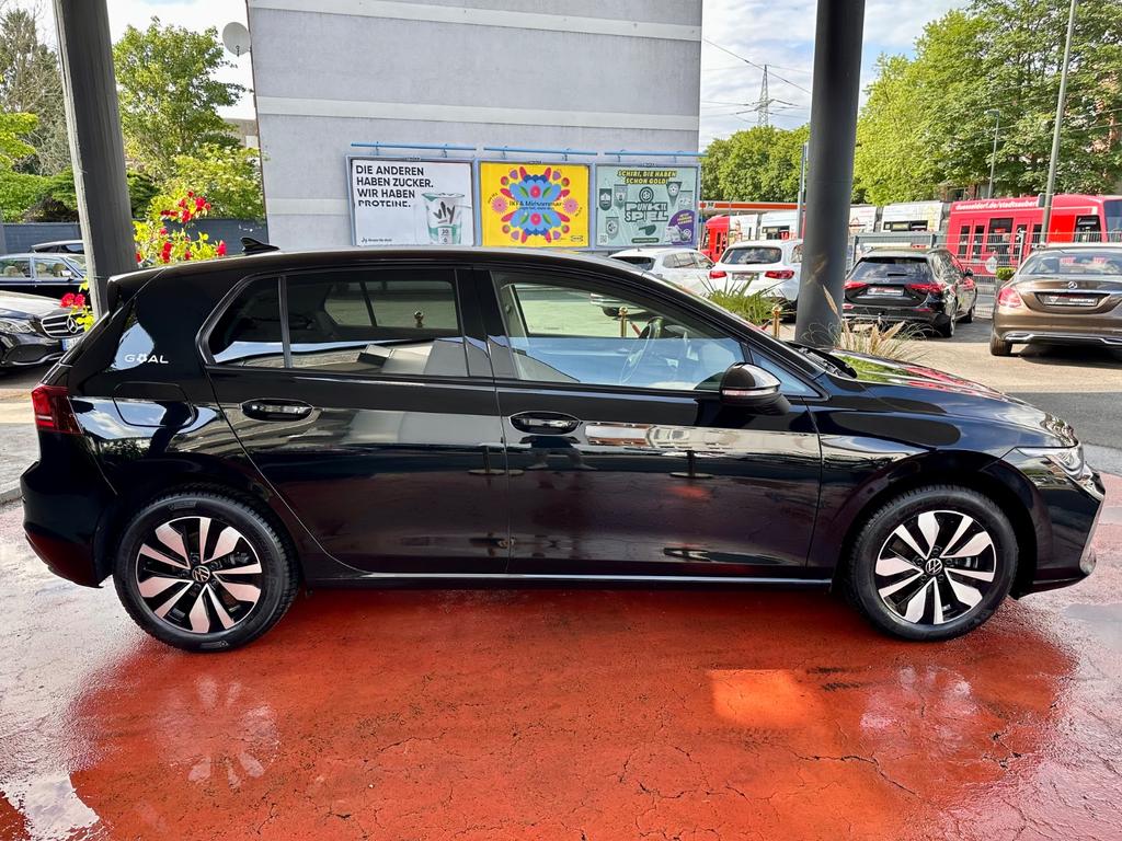 Volkswagen Golf 2025 г. Серый, пробег 32857 км