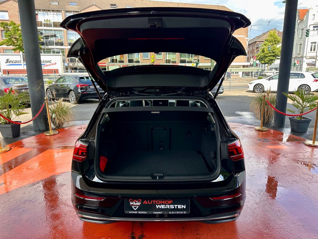 Volkswagen Golf 2025 г. Серый, пробег 32857 км